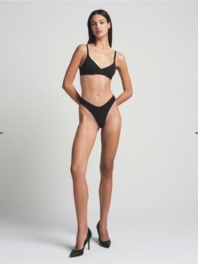 SKIMS Unlined Demi Bra